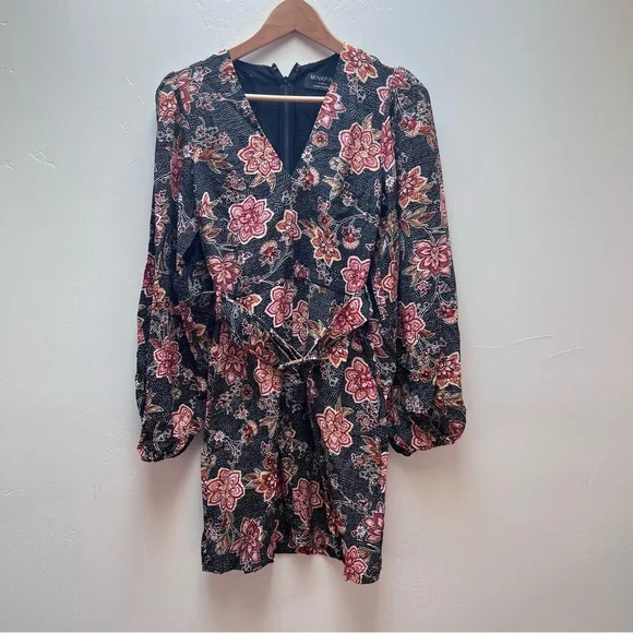 Revolve Brand Minkpink V Neck Mini Dress size XS - Picture 3 of 9